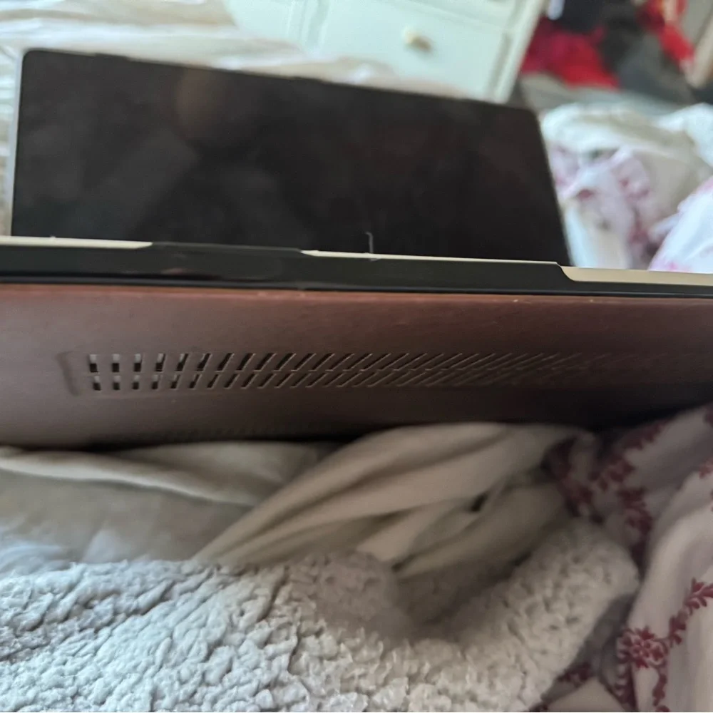 Apple PC Preowned Good Condition 15in
